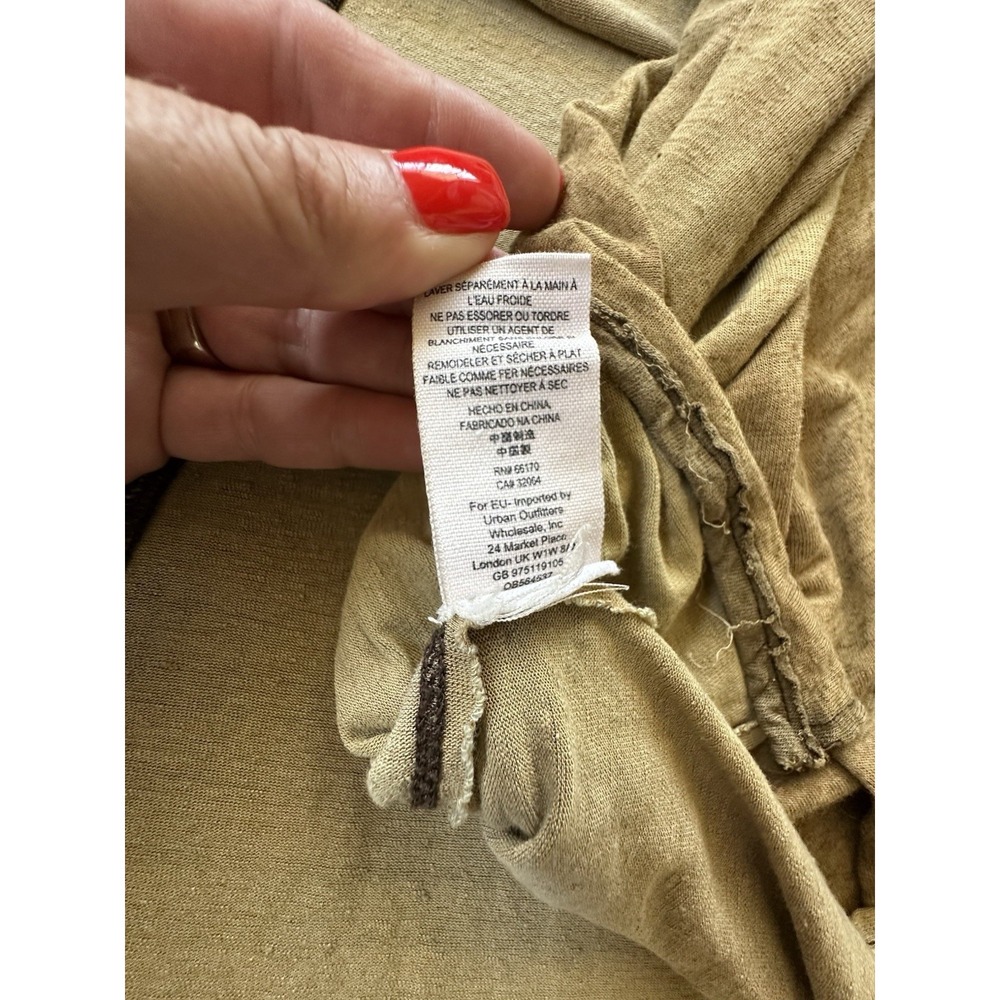 We The Free People Hudson Henley Tank Top Distressed Raw Hem Green Large - Picture 10 of 10